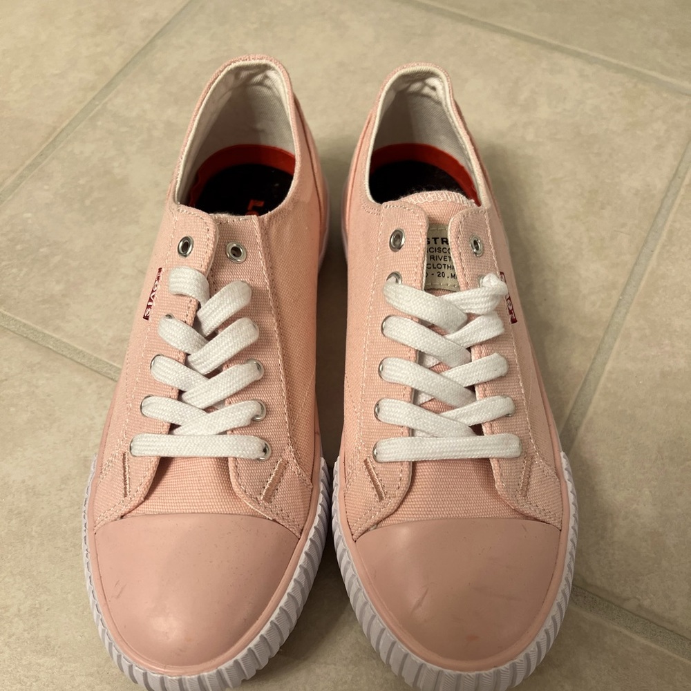 Levi’s Brand Sneakers